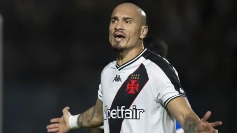 Maicon tem futuro definido no Vasco
