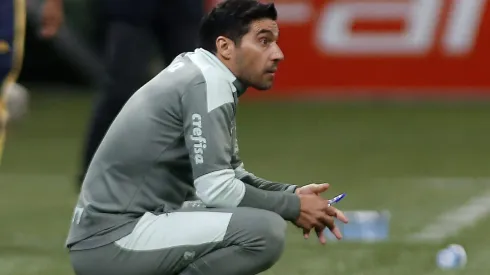 SAO PAULO, BRAZIL – OCTOBER 25: Coach Abel Ferreira of Palmeiras looks on during the match between Flamengo and Palmeiras as part of the Brasileirao 2021 at Allianz Parque on October 25, 2021 in Sao Paulo, Brazil. (Photo by Miguel Schincariol/Getty Images)
