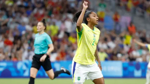 Kerolin comemorando gol do Brasil contra a Espanha nas Olimpíadas 2024
Foto: Rafael Ribeiro/CBF
