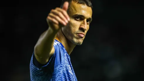 João Schmidt envolvido em troca com Santos e Corinthians