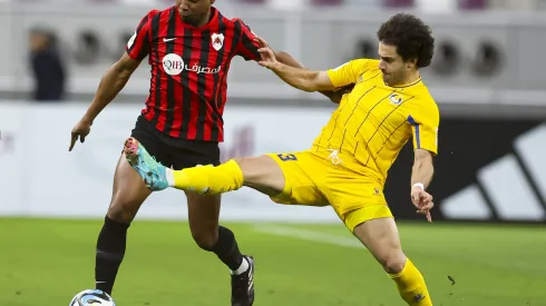 Al Rayyan SC v Al Gharafa SC – Qatar Cup Semi Final 2024 Thiago Henrique Mendes L of Al Rayyan SC is battling for the ball with Ahmed Alaaeildin Abdelmotaal of Al Gharafa SC during the Qatar Cup semi-final match between Al Rayyan SC and Al Gharafa SC at Khalifa International Stadium in Doha, Qatar, on May 1, 2024. DOHA Qatar PUBLICATIONxNOTxINxFRA Copyright: xNoushadxThekkayilx originalFilename:varittyakkal-alrayyan240502_npJgH.jpg
