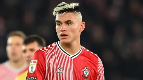 Carlos Alcaraz durante partida entre Southampton e Bristol City, no St Mary's Stadium, pela EFL Championship, no dia 29/11/2023. Foto: Graham Hunt/ Pro Sports Images
