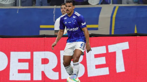 Kaiki,  jogador do Cruzeiro durante partida contra o Atletico-MG no  Mineirao pelo campeonato Brasileiro A 2024
