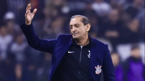 Corinthians ainda não deslanchou com Ramón Díaz.
