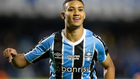 Gustavo Nunes comunicou Grêmio sobre futuro 
