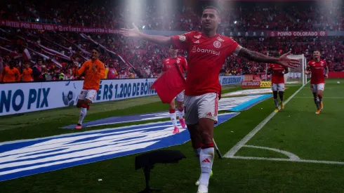 Beira-Rio Stadium Alan Patrick of Internacional, celebrates his goal during the match between Internacional and Gremio, in the 26th round of the 2023 Brazilian Championship, at the Beira-Rio Stadium, this Sunday 08. 30761 Max Peixoto / SPP PUBLICATIONxNOTxINxBRAxMEX Copyright: xMaxxPeixotox/xSPPx spp-en-MaPe-MP_6845
