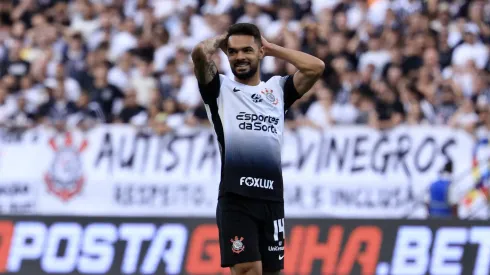 Situação de Raniele vira um problema para o Corinthians
