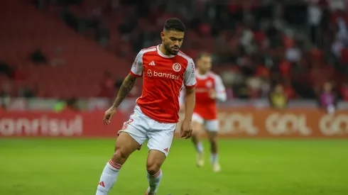 Meio-campista foi eleito o melhor em campo na partida. Divulgação/Ricardo Duarte/SC Internacional.
