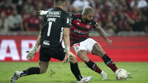 RJ - RIO DE JANEIRO - 15/08/2024 - COPA LIBERTADORES 2024, FLAMENGO X BOLIVAR - Gabi jogador do Flamengo durante partida contra o Bolivar no estadio Maracana pelo campeonato Copa Libertadores 2024. Foto: Jorge Rodrigues/AGIF