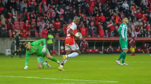 Enner Valencia tem decisão no Internacional