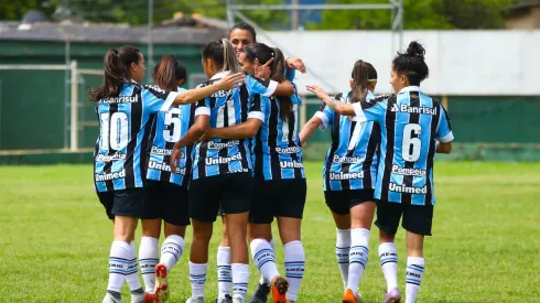 Gurias Gremistas estão na sexta colocação na tabela. Divulgação/Grêmio FBPA.
