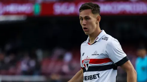 Lateral-esquerdo deixou todos preocupados após choque