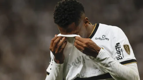 Jô rescinde contrato com o Amazonas por conta de problemas pessoais