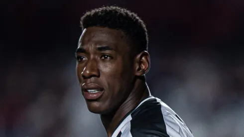 GO – GOIANIA – 31/07/2024 – COPA DO BRASIL 2024, ATLETICO-GO X VASCO – Leo Pele jogador do Vasco durante partida contra o Atletico-GO no estadio Antonio Accioly pelo campeonato Copa Do Brasil 2024. Foto: Isabela Azine/AGIF
