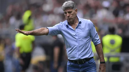 BELO HORIZONTE, BRAZIL – NOVEMBER 26: Renato Gaucho head coach of Gremio reacts during a match between Atletico Mineiro and Gremio as part of Brasileirao 2023 at Arena MRV on November 26, 2023 in Belo Horizonte, Brazil. (Photo by Pedro Vilela/Getty Images)
