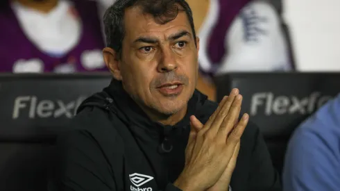 Carille em partida do Brasileirão Série B