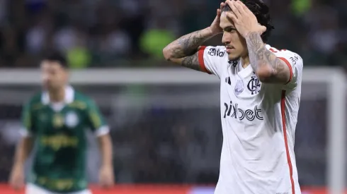 Southampton faz maior proposta já feita por Pedro do Flamengo