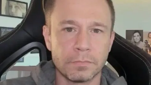 Tiago Leifert sobe o tom e critica Hulk