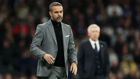 Treinador quer colocar o Glorioso na liderança do Brasileirão. Florencia Tan Jun/Getty Images.