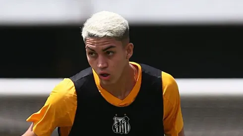 Jair, zagueiro do Santos - Foto: Pedro Ernesto Guerra Azevedo/Santos FC