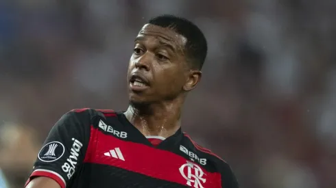 RJ – RIO DE JANEIRO – 15/08/2024 – COPA LIBERTADORES 2024, FLAMENGO X BOLIVAR – Carlinhos jogador do Flamengo durante partida contra o Bolivar no estadio Maracana pelo campeonato Copa Libertadores 2024. Foto: Jorge Rodrigues/AGIF
