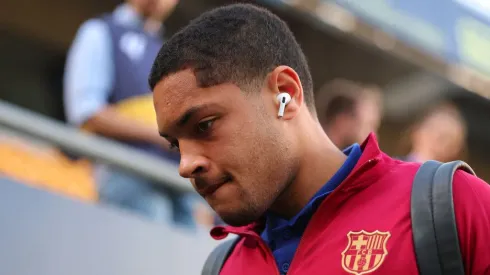 Vitor Roque em sua passagem no Barcelona. Foto: Fran Santiago/Getty Images
