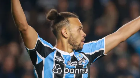 Braithwaite intensificou treinos no Grêmio. Foto: Maxi Franzoi/AGIF
