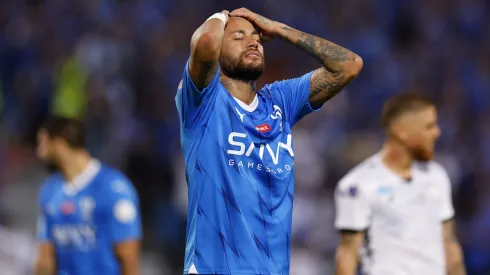 Atacante brasileiro deve ficar um ano fora dos gramados. Photo by Francois Nel/Getty Images