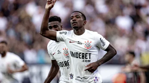 Caca jogador do Corinthians comemora seu gol durante partida contra o Fluminense no estadio Arena Corinthians pelo campeonato Brasileiro A 2024
