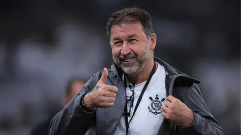 Corinthians afundado em dívidas contrata bastante. Foto: Ettore Chiereguini/AGIF
