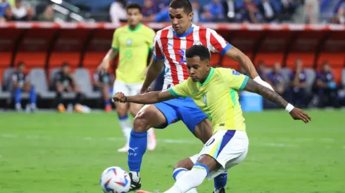 Foto: Ian Maule/Getty Images – Confronto entre Brasil x Paraguai.
