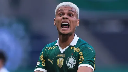 Richard Ríos é intocável no Palmeiras.
