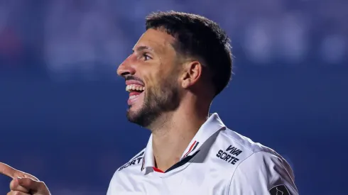 Calleri comemora gol pelo São Paulo Foto: Marcello Zambrana/AGIF
