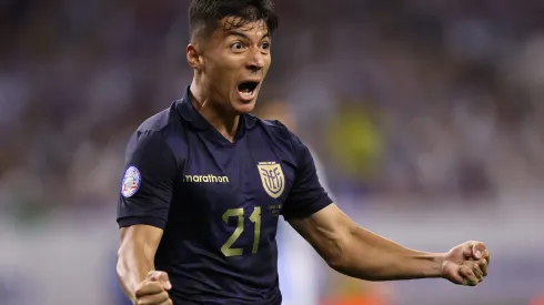 Alan Franco saiu-se muito bem pelo Equador na Data FIFA na função de LD