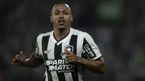  Marlon Freitas jogador do Botafogo durante partida contra o Fluminense no estadio Engenhao pelo campeonato Brasileiro A 2024
