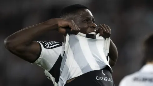 RJ – RIO DE JANEIRO – 18/09/2024 – COPA LIBERTADORES 2024, BOTAFOGO X SAO PAULO – Luiz Henrique jogador do Botafogo lamenta durante partida contra o Sao Paulo no estadio Engenhao pelo campeonato Copa Libertadores 2024. Foto: Jorge Rodrigues/AGIF
