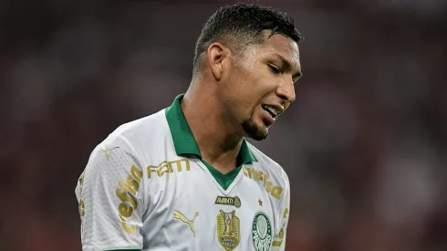 RJ – RIO DE JANEIRO – 31/07/2024 – BRASILEIRO A 2024, FLAMENGO X PALMEIRAS – Rony jogador do Palmeiras durante partida contra o Flamengo no estadio Maracana pelo campeonato Brasileiro A 2024. Foto: Thiago Ribeiro/AGIF
