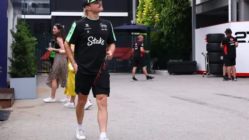 Bottas no Circuito de Marina Bay, Singapura
