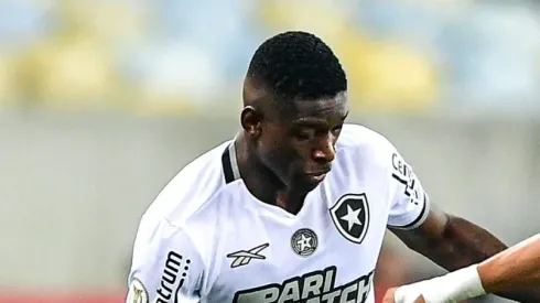 RJ – RIO DE JANEIRO – 21/09/2024 – BRASILEIRO A 2024, FLUMINENSE X BOTAFOGO – Luiz Henrique jogador do Botafogo durante partida contra o Fluminense no estadio Maracana pelo campeonato Brasileiro A 2024. Foto: Thiago Ribeiro/AGIF
