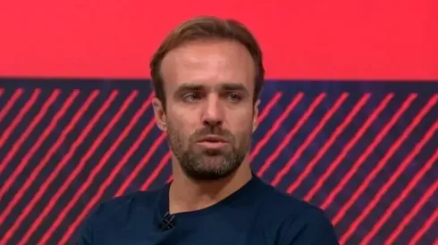 Roger Flores, ex-jogador e comentarista da Globo - Foto: Reprodução / SporTV