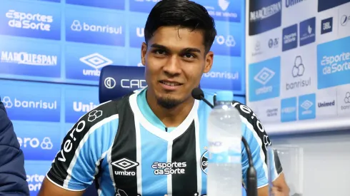 Grêmio contratou Arezo em julho – Foto: Rodrigo Fatturi/Grêmio.
