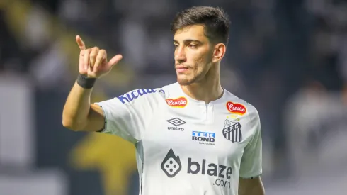 Urgente: Santos toma decisão emergencial sobre compras de Pedrinho e +1