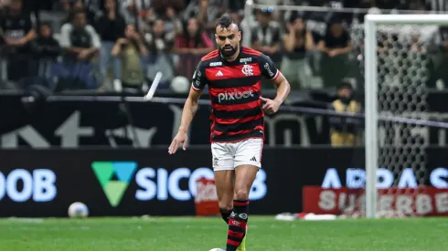 Zagueiro pode ser sacado da equipe titular. Thiago Ribeiro/AGIF.
