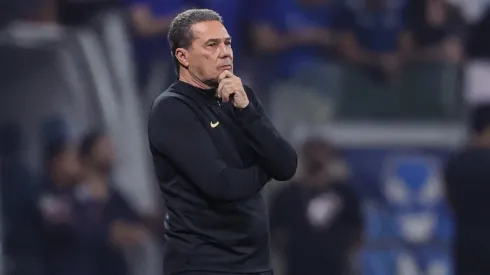 Ex-treinador do Corinthians citou ausência de Gabigol. Gilson Lobo/AGIF.