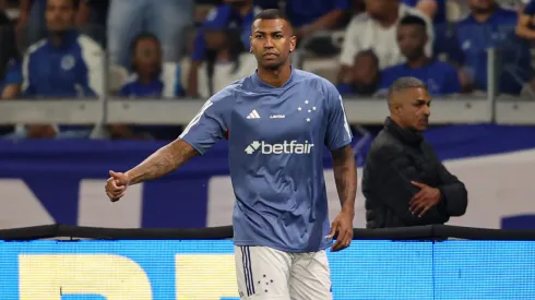 Dinizismo começa com Walace e +1 volante treinando como zagueiros no Cruzeiro