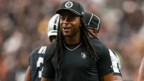 Las Vegas Raiders wide receiver Davante Adams. Foto de Jordon Kelly/Icon Sportswire
