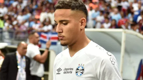 Gustavo Martins é o novo problema do Grêmio
