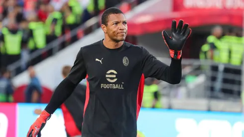 Dida of Milan Glorie warms up before the friendly game between FC Milan Glorie and Georgia legends at the Mikheil Meskhi Stadium on September 21, 2024 in Tbilisi, Georgia. Tbilisi Mikheil Meskhi Stadium, Ilia Chavchavadze Avenue, Zemo Vake, Vake, Vake District, Tbilisi, 1062, Georgia Georgia Copyright: xArturxStabulnieksx 700199
