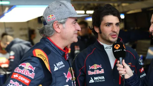 Carlos Sainz e o filho no GP de Austin (2015)
