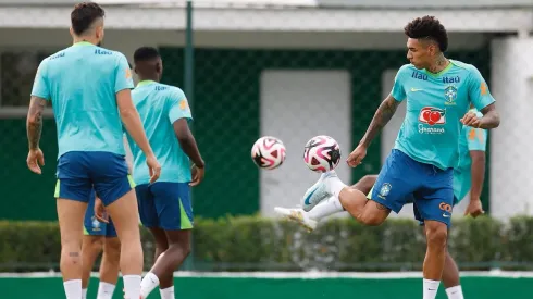 Elenco da Seleção Brasileira, durante o último treino no CT Palmeiras antes da viagem para encarar o Chile, em Santiago pelas Elimatórias da Copa
